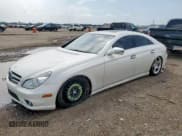 ✅ 2010 Mercedes-Benz CLS 550 • VIN: WDDDJ7CB8AA163095 • Лот: 63493115. Опубликован ранее на Copart с пробегом 70 901 миль. Бесплатный доступ к архиву аукционных продаж из США и подробный отчёт об истории автомобиля на DreamBid. Изображение 1.