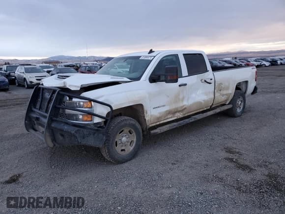 ✅ 2019 Chevrolet Silverado 2500HD Work Truck • VIN: 1GC1KREY8KF183343 • Лот: 81884474. Опубликован ранее на Copart с пробегом 138 794 миль. Бесплатный доступ к архиву аукционных продаж из США и подробный отчёт об истории автомобиля на DreamBid. Изображение 1.