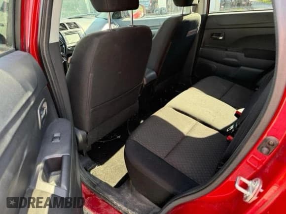 ✅ 2016 Mitsubishi Outlander ES • VIN: JA4AR3AWXGZ047194 • Лот: 86619375. Опубликован ранее на Copart с пробегом 87 348 миль. Бесплатный доступ к архиву аукционных продаж из США и подробный отчёт об истории автомобиля на DreamBid. Изображение 10.