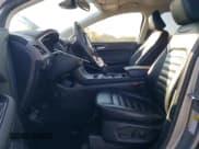 ✅ 2020 Ford Edge SEL • VIN: 2FMPK4J99LBB19807 • Lot: 90929085. Wystawiony na Copart z przebiegiem 79 613 mil. Bezpłatny archiwum sprzedaży aukcyjnych z USA i szczegółowy raport historii pojazdu na DreamBid. Zdjęcie 7.