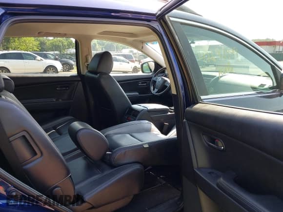 ✅ 2011 Mazda CX-9 Touring • VIN: JM3TB3CV2B0321659 • Lot: 42692839. Wystawiony na IAAI z przebiegiem 154 376 mil. Bezpłatny archiwum sprzedaży aukcyjnych z USA i szczegółowy raport historii pojazdu na DreamBid. Zdjęcie 8.