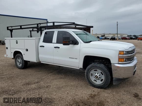 ✅ 2016 Chevrolet Silverado 2500HD Work Truck • VIN: 1GB2CUEG1GZ385706 • Lot: 88550335. Wystawiony na Copart z przebiegiem 126 538 mil. Bezpłatny archiwum sprzedaży aukcyjnych z USA i szczegółowy raport historii pojazdu na DreamBid. Zdjęcie 4.