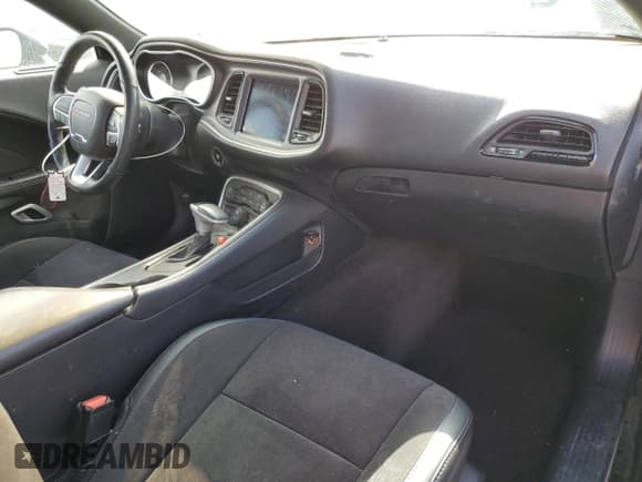 ✅ 2018 Dodge Challenger GT • VIN: 2C3CDZGG4JH257320 • Lot: 43041744. Wystawiony na Copart z przebiegiem Nie podano. Bezpłatny archiwum sprzedaży aukcyjnych z USA i szczegółowy raport historii pojazdu na DreamBid. Zdjęcie 8.