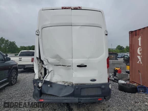 ✅ 2017 Ford Transit • VIN: 1FTYR2XM6HKA58420 • Lot: 54891555. Wystawiony na Copart z przebiegiem 395 259 mil. Bezpłatny archiwum sprzedaży aukcyjnych z USA i szczegółowy raport historii pojazdu na DreamBid. Zdjęcie 6.