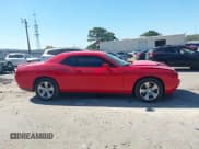 ✅ 2018 Dodge Challenger SXT Plus • VIN: 2C3CDZAG9JH314622 • Lot: 43451590. Wystawiony na IAAI z przebiegiem 152 538 mil. Bezpłatny archiwum sprzedaży aukcyjnych z USA i szczegółowy raport historii pojazdu na DreamBid. Zdjęcie 13.