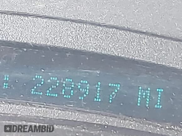 ✅ 2007 Chevrolet Silverado 2500HD Work Truck • VIN: 1GCHK29U67E135916 • Lot: 42330020. Wystawiony na IAAI z przebiegiem 228 917 mil. Bezpłatny archiwum sprzedaży aukcyjnych z USA i szczegółowy raport historii pojazdu na DreamBid. Zdjęcie 16.