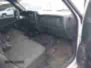 ✅ 2000 Chevrolet Silverado 1500 LS • VIN: 2GCEK19V7Y1398845 • Lot: 42609757. Wystawiony na IAAI z przebiegiem 248 417 mil mil. Skorzystaj z bezpłatnego archiwum sprzedaży aukcyjnych z USA i zobacz szczegółowy raport historii pojazdu na DreamBid. Zdjęcie 5.