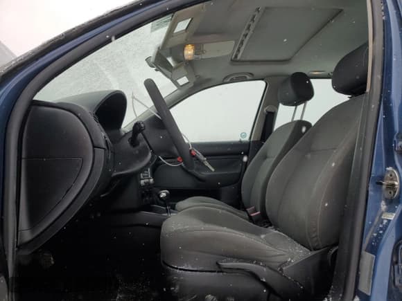 ✅ 2008 Volkswagen Golf • VIN: 9BWEL41J684031727 • Lot: 87077804. Listed on Copart with 326,253 mi. Free auction sales archive from the USA and detailed vehicle history report at DreamBid. Image 7.