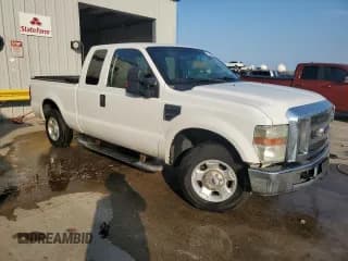 ✅ 2010 Ford F-250 • VIN: 1FTNX2A52AEB02752 • Лот: 71207984. Опубликован ранее на Copart с пробегом 236 763 миль. Бесплатный доступ к архиву аукционных продаж из США и подробный отчёт об истории автомобиля на DreamBid. Изображение 4.