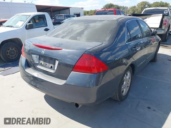 ✅ 2006 Honda Accord LX SE • VIN: 1HGCM56326A149790 • Lot: 43398204. Wystawiony na IAAI z przebiegiem 169 768 mil. Bezpłatny archiwum sprzedaży aukcyjnych z USA i szczegółowy raport historii pojazdu na DreamBid. Zdjęcie 4.