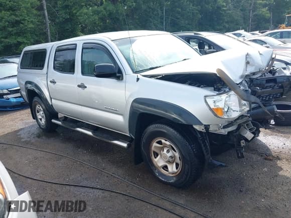 ✅ 2011 Toyota Tacoma • VIN: 5TFJX4GN7BX002637 • Lot: 42603938. Listed on IAAI with 75,693 mi. Free auction sales archive from the USA and detailed vehicle history report at DreamBid. Image 1.
