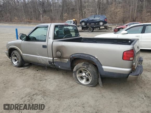 ✅ 2001 Chevrolet S-10 • VIN: 1GCCS14W818248267 • Лот: 44332145. Опубликован ранее на Copart с пробегом 228 375 миль. Бесплатный доступ к архиву аукционных продаж из США и подробный отчёт об истории автомобиля на DreamBid. Изображение 2.