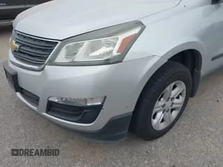 ✅ 2015 Chevrolet Traverse LS • VIN: 1GNKRFKD8FJ314894 • Lot: 42832707. Wystawiony na IAAI z przebiegiem 147 106 mil. Bezpłatny archiwum sprzedaży aukcyjnych z USA i szczegółowy raport historii pojazdu na DreamBid. Zdjęcie 6.