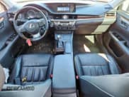 ✅ 2016 Lexus ES 330 • VIN: 58ABK1GG1GU025802 • Lot: 92222635. Wystawiony na Copart z przebiegiem 105 958 mil. Bezpłatny archiwum sprzedaży aukcyjnych z USA i szczegółowy raport historii pojazdu na DreamBid. Zdjęcie 8.