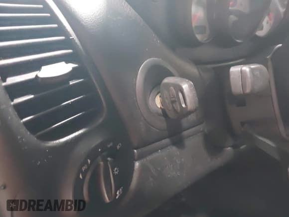 ✅ 2003 Porsche Boxster • VIN: WP0CA29893U622737 • Lot: 42217554. Listed on IAAI with Not provided. Free auction sales archive from the USA and detailed vehicle history report at DreamBid. Image 11.