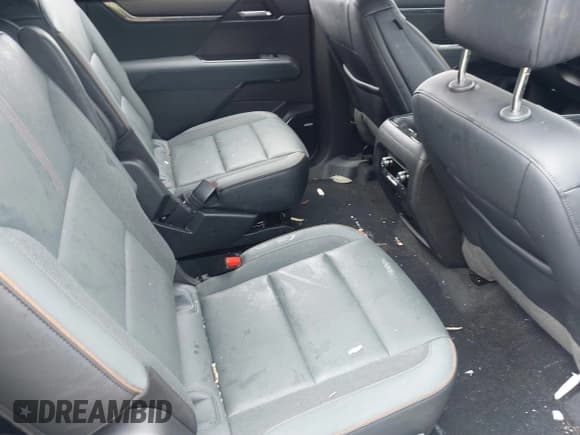 ✅ 2024 GMC Acadia AWD AT4 • VIN: 1GKENPKSHRJ155390 • Lot: 41510512. Listed on IAAI with Not provided. Free auction sales archive from the USA and detailed vehicle history report at DreamBid. Image 8.