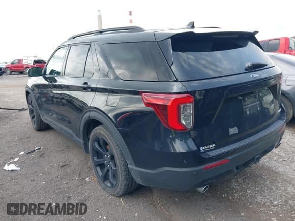 ✅ 2022 Ford Explorer ST-Line • VIN: 1FMSK8KH7NGC15129 • Lot: 42741177. Listed on IAAI with 83,674 mi. Free auction sales archive from the USA and detailed vehicle history report at DreamBid. Image 3.