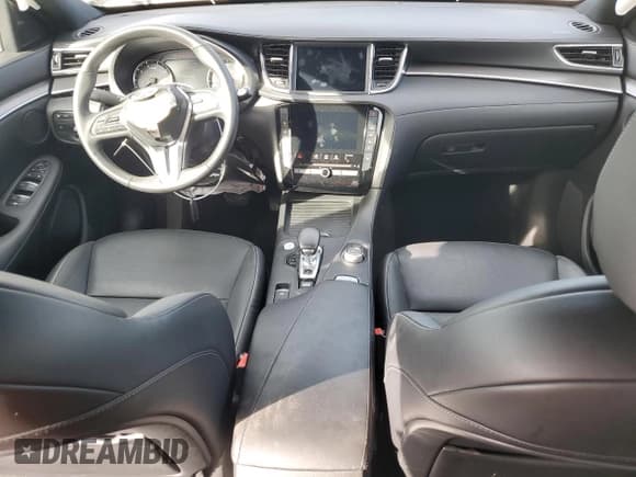 ✅ 2022 Infiniti QX50 Luxe • VIN: 3PCAJ5BA6NF120754 • Lot: 87124524. Wystawiony na Copart z przebiegiem 26 373 mil. Bezpłatny archiwum sprzedaży aukcyjnych z USA i szczegółowy raport historii pojazdu na DreamBid. Zdjęcie 8.