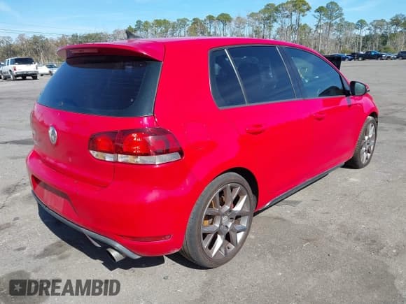 ✅ 2013 Volkswagen Golf GTI • VIN: WVWHD7AJ5DW073200 • Лот: 41409310. Опубликован ранее на IAAI с пробегом 115 732 миль. Бесплатный доступ к архиву аукционных продаж из США и подробный отчёт об истории автомобиля на DreamBid. Изображение 4.