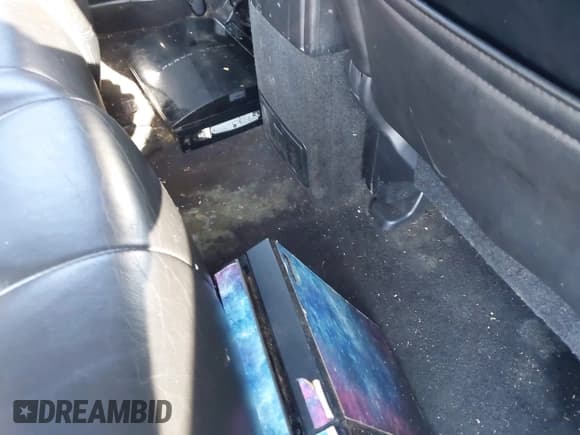 ✅ 2005 Nissan Murano SL • VIN: JN8AZ08T25W331888 • Lot: 43090991. Wystawiony na IAAI z przebiegiem 133 535 mil. Bezpłatny archiwum sprzedaży aukcyjnych z USA i szczegółowy raport historii pojazdu na DreamBid. Zdjęcie 12.