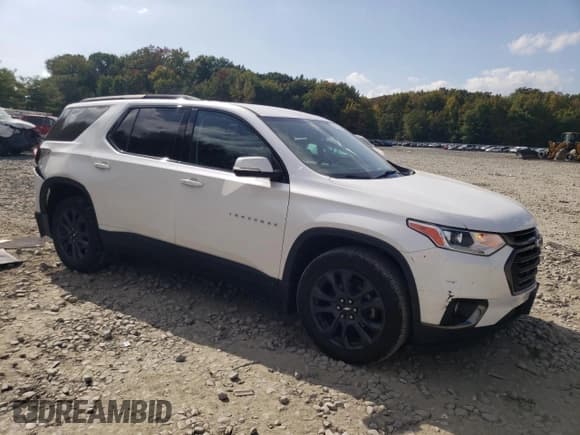 ✅ 2019 Chevrolet Traverse RS • VIN: 1GNERJKX3KJ101453 • Lot: 74306184. Wystawiony na Copart z przebiegiem 141 951 mil. Bezpłatny archiwum sprzedaży aukcyjnych z USA i szczegółowy raport historii pojazdu na DreamBid. Zdjęcie 4.
