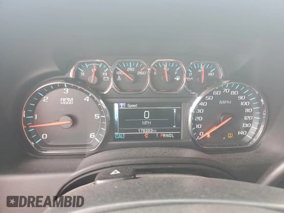 ✅ 2017 Chevrolet Suburban LS • VIN: 1GNSCGKC1HR202697 • Lot: 56337115. Listed on Copart with 176,323 mi. Free auction sales archive from the USA and detailed vehicle history report at DreamBid. Image 9.