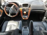 ✅ 2003 Lexus RX 300 • VIN: JTJGF10U230164101 • Lot: 69562395. Wystawiony na Copart z przebiegiem 190 220 mil. Bezpłatny archiwum sprzedaży aukcyjnych z USA i szczegółowy raport historii pojazdu na DreamBid. Zdjęcie 8.