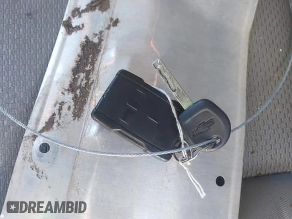 ✅ 2019 Chevrolet Colorado 2WD Work Truck • VIN: 1GCGSBEA8K1262061 • Lot: 41114924. Wystawiony na IAAI z przebiegiem 131 995 mil. Bezpłatny archiwum sprzedaży aukcyjnych z USA i szczegółowy raport historii pojazdu na DreamBid. Zdjęcie 11.