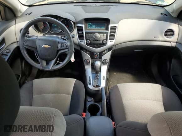 ✅ 2015 Chevrolet Cruze LS • VIN: 1G1PA5SG2F7170713 • Lot: 61934073. Listed on Copart with 120,995 mi. Free auction sales archive from the USA and detailed vehicle history report at DreamBid. Image 8.