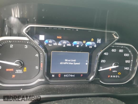 ✅ 2022 GMC Sierra 3500HD Denali • VIN: 1GT49WEY6NF250792 • Lot: 81497095. Wystawiony na Copart z przebiegiem 44 374 mil. Bezpłatny archiwum sprzedaży aukcyjnych z USA i szczegółowy raport historii pojazdu na DreamBid. Zdjęcie 9.