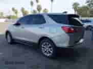 2020 Chevrolet Equinox LT z VIN 3GNAXUEV2LS513251, wystawiony jako IAAI lot #43494034 z przebiegiem 108 364 mil mil oraz . Historia ofert i sprzedaży dostępna na DreamBid. Obrazek 3.