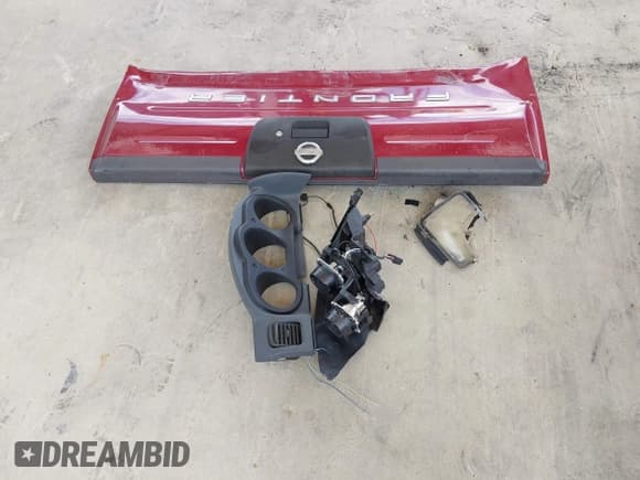 ✅ 2002 Nissan Frontier XE • VIN: 1N6DD26S22C370018 • Lot: 42756286. Listed on IAAI with 196,761 mi. Free auction sales archive from the USA and detailed vehicle history report at DreamBid. Image 11.