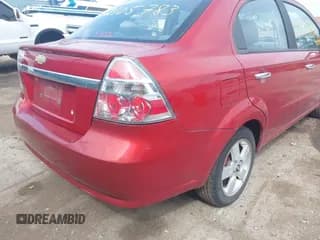 ✅ 2009 Chevrolet Aveo 2LT • VIN: KL1TG56E79B628297 • Lot: 42105783. Wystawiony na IAAI z przebiegiem 152 715 mil. Bezpłatny archiwum sprzedaży aukcyjnych z USA i szczegółowy raport historii pojazdu na DreamBid. Zdjęcie 6.