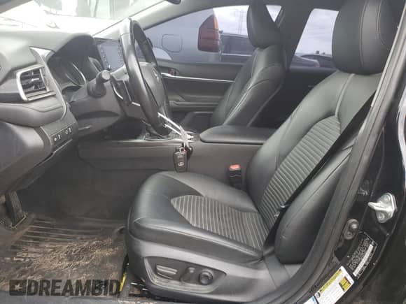 2022 Toyota Camry SE with VIN 4T1T11BK7NU070959, listed as a Copart auction lot 71006025 with 63,775 mi miles and Salvage title. Bid and sale history available at DreamBid. Image 7.