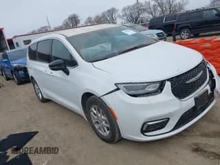 ✅ 2024 Chrysler Pacifica Touring • VIN: 2C4RC1FG3RR113467 • Lot: 41858607. Listed on IAAI with 8,123 mi. Free auction sales archive from the USA and detailed vehicle history report at DreamBid. Image 1.