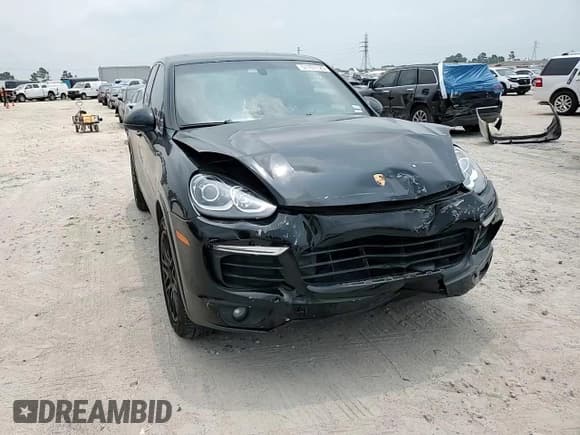 ✅ 2017 Porsche Cayenne • VIN: WP1AA2A23HKA85783 • Lot: 57701125. Listed on Copart with 116,273 mi. Free auction sales archive from the USA and detailed vehicle history report at DreamBid. Image 14.