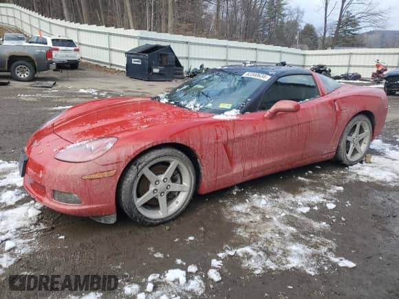 2006 Chevrolet Corvette z VIN 1G1YY26U865118996, wystawiony jako Copart lot #82340634 z przebiegiem Nie podano mil oraz Szkoda całkowita • Salvage title. Historia ofert i sprzedaży dostępna na DreamBid. Obrazek 1.