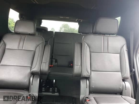 2022 Chevrolet Tahoe RST with VIN 1GNSKRKD7NR301298, listed as a Copart auction lot 67618945 with 68,577 mi miles and Salvage title. Bid and sale history available at DreamBid. Image 10.