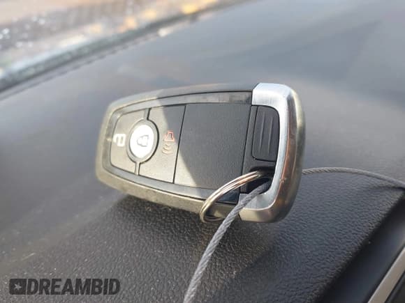 ✅ 2020 Ford Escape SE • VIN: 1FMCU9G6XLUA51501 • Lot: 43777573. Listed on IAAI with 83,787 mi. Free auction sales archive from the USA and detailed vehicle history report at DreamBid. Image 11.