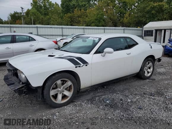 2011 Dodge Challenger R/T z VIN 2B3CJ5DTXBH574956, wystawiony jako Copart lot #72314224 z przebiegiem 58 054 mil mil oraz Szkoda całkowita • Salvage title. Historia ofert i sprzedaży dostępna na DreamBid. Obrazek 1.