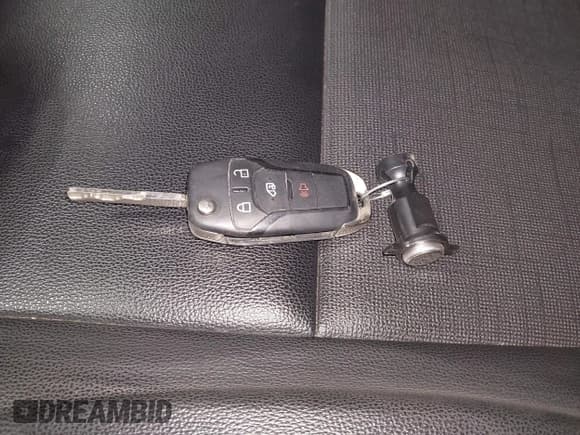 ✅ 2022 Ford Transit Cargo • VIN: 1FTBR3U80NKA65006 • Lot: 43872189. Wystawiony na IAAI z przebiegiem 42 872 mil. Bezpłatny archiwum sprzedaży aukcyjnych z USA i szczegółowy raport historii pojazdu na DreamBid. Zdjęcie 11.