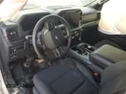 ✅ 2024 Ford F-150 XLT • VIN: 1FTFW3L58RKE85930 • Lot: 81508825. Wystawiony na Copart z przebiegiem 23 560 mil. Bezpłatny archiwum sprzedaży aukcyjnych z USA i szczegółowy raport historii pojazdu na DreamBid. Zdjęcie 8.