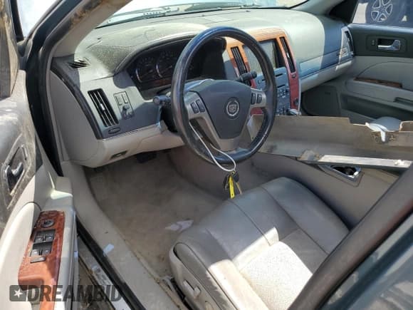 ✅ 2006 Cadillac STS-V • VIN: 1G6DX67D260202925 • Lot: 51973155. Wystawiony na Copart z przebiegiem 161 176 mil. Bezpłatny archiwum sprzedaży aukcyjnych z USA i szczegółowy raport historii pojazdu na DreamBid. Zdjęcie 8.