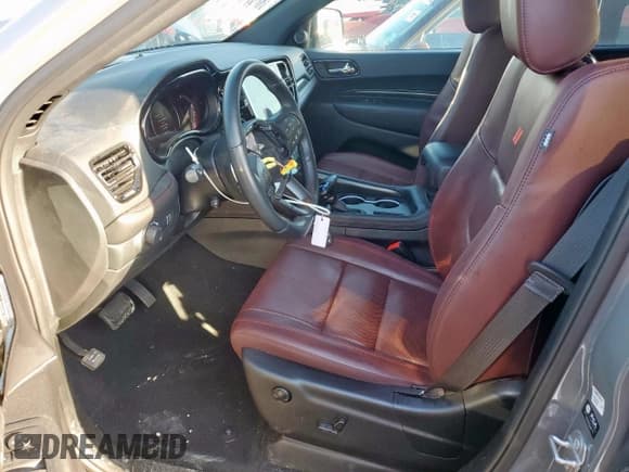 ✅ 2024 Dodge Durango GT Plus • VIN: 1C4RDHDG8RC253970 • Lot: 81137695. Wystawiony na Copart z przebiegiem 14 101 mil. Bezpłatny archiwum sprzedaży aukcyjnych z USA i szczegółowy raport historii pojazdu na DreamBid. Zdjęcie 7.