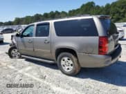 ✅ 2013 Chevrolet Suburban LT • VIN: 1GNSCJE00DR112837 • Lot: 71710965. Wystawiony na Copart z przebiegiem 136 008 mil. Bezpłatny archiwum sprzedaży aukcyjnych z USA i szczegółowy raport historii pojazdu na DreamBid. Zdjęcie 2.