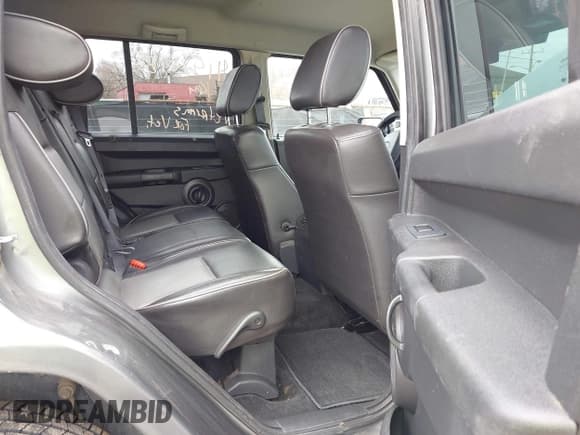 ✅ 2008 Jeep Commander Sport • VIN: 1J8HG48K98C135234 • Lot: 41920183. Listed on IAAI with 247,452 mi. Free auction sales archive from the USA and detailed vehicle history report at DreamBid. Image 8.