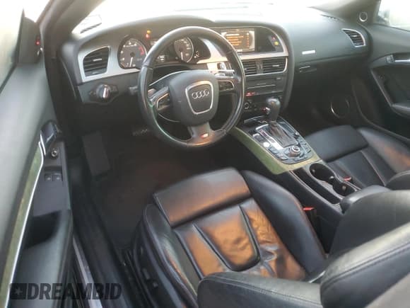 ✅ 2012 Audi S5 Prestige • VIN: WAUVVAFR7CA003119 • Lot: 80445745. Listed on Copart with 151,578 mi. Free auction sales archive from the USA and detailed vehicle history report at DreamBid. Image 8.