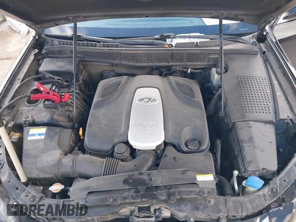 ✅ 2011 Hyundai Equus Signature • VIN: KMHGH4JF0BU042046 • Lot: 43697945. Listed on IAAI with 185,011 mi. Free auction sales archive from the USA and detailed vehicle history report at DreamBid. Image 10.