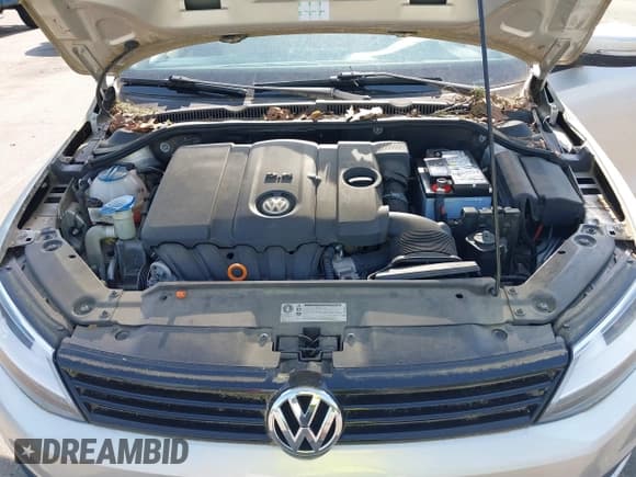 ✅ 2011 Volkswagen Jetta SE • VIN: 3VWDX7AJ4BM379482 • Lot: 42299325. Wystawiony na IAAI z przebiegiem 72 115 mil. Bezpłatny archiwum sprzedaży aukcyjnych z USA i szczegółowy raport historii pojazdu na DreamBid. Zdjęcie 10.