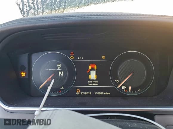 ✅ 2014 Land Rover Range Rover Supercharged • VIN: SALGS2EFXEA135109 • Lot: 94980355. Wystawiony na Copart z przebiegiem 110 686 mil. Bezpłatny archiwum sprzedaży aukcyjnych z USA i szczegółowy raport historii pojazdu na DreamBid. Zdjęcie 9.